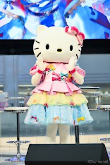 画像ギャラリー No.028のサムネイル画像 / “3大発表”と主（ロード）“ハローキティ”の登場に大興奮！　「フラガリアメモリーズ」AGF2025 噴水広場ステージレポート