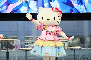 画像ギャラリー No.029のサムネイル画像 / “3大発表”と主（ロード）“ハローキティ”の登場に大興奮！　「フラガリアメモリーズ」AGF2025 噴水広場ステージレポート