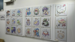 画像ギャラリー No.003のサムネイル画像 / 「風来のシレン6」発売2周年を記念したポップアップショップの模様をレポート。イラストの展示,作中の罠を模したディスプレイなど盛りだくさん