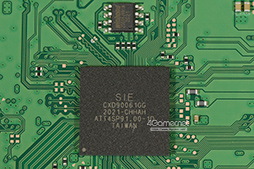 画像ギャラリー No.027のサムネイル画像 / 「PlayStation 5」分解レポート。ソニーらしいこだわりに満ちた設計を，実機をバラして改めて確認してみた