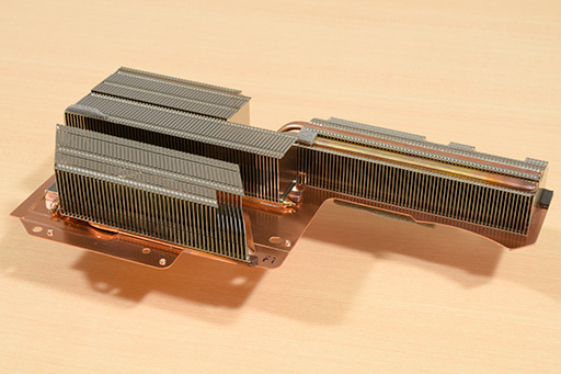 画像ギャラリー No.031のサムネイル画像 / 「PlayStation 5」分解レポート。ソニーらしいこだわりに満ちた設計を，実機をバラして改めて確認してみた