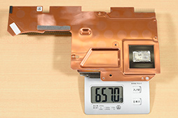 画像ギャラリー No.032のサムネイル画像 / 「PlayStation 5」分解レポート。ソニーらしいこだわりに満ちた設計を，実機をバラして改めて確認してみた