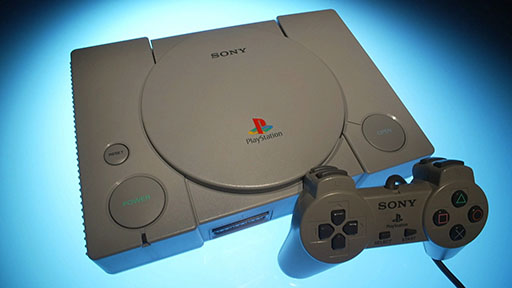 ���������꡼ No.001�Υ���ͥ������ / �����ѥ����ൡ��PlayStation�פγ�ȯ����΢�Ȥϡ�10��11�������Ρֿ��ץ���������X��ĩ��Ԥ������פ��ý�