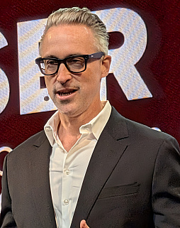 画像ギャラリー No.001のサムネイル画像 / 現代のコスト問題や成長の停滞を打破するのはAI。Googleのゲームビジネス担当者が語る「リビングゲーム」の未来［GDC 2026］