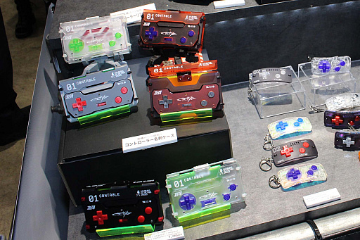 画像ギャラリー No.004のサムネイル画像 / ゲーム機器のパーツをグッズやアクセサリーに融合させたアイテムを製造・販売する「中央町戦術工芸」がTGSに出展。尖ったゲームファンに刺さる魅惑のアイテムを揃える［TGS2025］