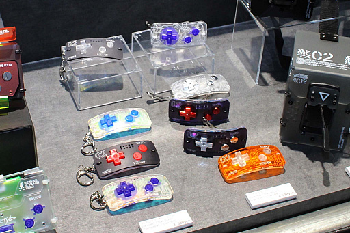 画像ギャラリー No.006のサムネイル画像 / ゲーム機器のパーツをグッズやアクセサリーに融合させたアイテムを製造・販売する「中央町戦術工芸」がTGSに出展。尖ったゲームファンに刺さる魅惑のアイテムを揃える［TGS2025］