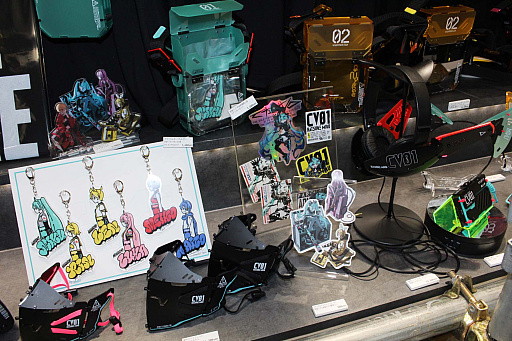 画像ギャラリー No.011のサムネイル画像 / ゲーム機器のパーツをグッズやアクセサリーに融合させたアイテムを製造・販売する「中央町戦術工芸」がTGSに出展。尖ったゲームファンに刺さる魅惑のアイテムを揃える［TGS2025］