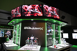 画像ギャラリー No.001のサムネイル画像 / アストロボット＆デュアルスピーダーの超合金も展示されている「TAMASHII NATION 2025」レポート。「ゼンゼロ」や「メタファー」の商品も