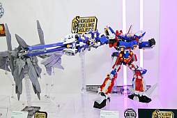 画像ギャラリー No.002のサムネイル画像 / アストロボット＆デュアルスピーダーの超合金も展示されている「TAMASHII NATION 2025」レポート。「ゼンゼロ」や「メタファー」の商品も