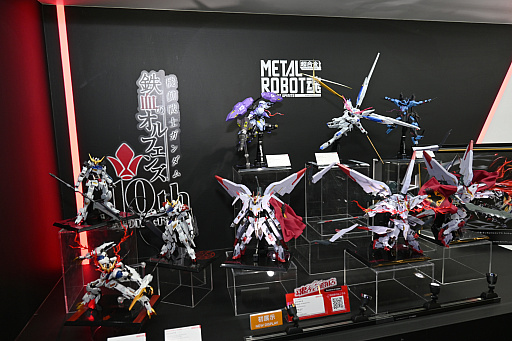 画像ギャラリー No.032のサムネイル画像 / アストロボット＆デュアルスピーダーの超合金も展示されている「TAMASHII NATION 2025」レポート。「ゼンゼロ」や「メタファー」の商品も