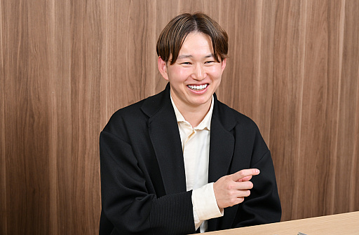 画像ギャラリー No.013のサムネイル画像 / 誰もがビックリマンになれる，生成AIの“エンタメ活用”を目指して。ロッテ×アル「ビックリマンAI名刺メーカー」の仕掛け人たち【PR】