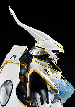 画像ギャラリー No.009のサムネイル画像 / ［レビュー］「METAL BUILD DRAGON SCALE サーバイン（白き秘宝）」ファンタジックで生体感のあるディテールが，唯一無二の存在感