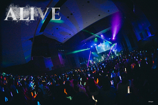 画像ギャラリー No.005のサムネイル画像 / 生バンドで深化する“5人の絆”。「CARNELIAN BLOOD」ライブイベント「EROSION 3rd LIVE『ALIVE』」＜Day＞レポート