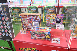 画像ギャラリー No.007のサムネイル画像 / 「アミューズメント エキスポ 2025」レポート。60周年を迎えたクレーンゲームは大人気，それに合わせて会場の雰囲気も様変わり