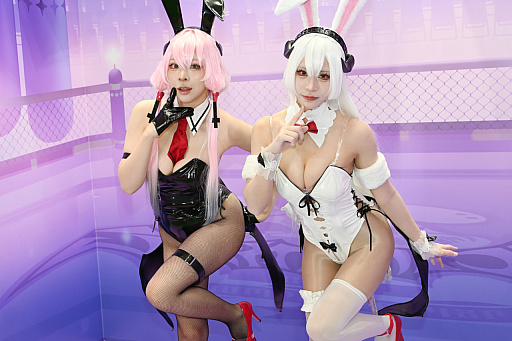 画像ギャラリー No.022のサムネイル画像 / 「コミックマーケット107」レポ。「NIKKE」や「ステラソラ」「ブラウンダスト2」などのブースで公式コスプレイヤーを撮影してきた