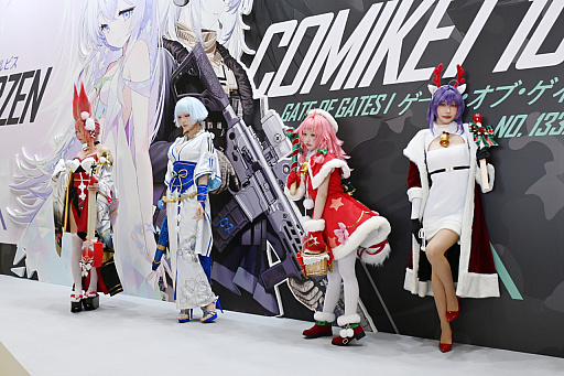 画像ギャラリー No.050のサムネイル画像 / 「コミックマーケット107」レポ。「NIKKE」や「ステラソラ」「ブラウンダスト2」などのブースで公式コスプレイヤーを撮影してきた