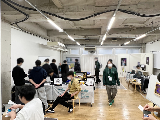 画像ギャラリー No.003のサムネイル画像 / 「TOKYO INDIE GAMES SUMMIT 2026」出展作品レポート(変わったコントローラ編)。ピザを焼き,ポップコーンを頂戴し,ビールで流し込んだ末,レジェンドクリエイターと遊んだ