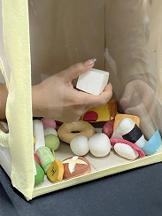 画像ギャラリー No.005のサムネイル画像 / 「TOKYO INDIE GAMES SUMMIT 2026」出展作品レポート(変わったコントローラ編)。ピザを焼き,ポップコーンを頂戴し,ビールで流し込んだ末,レジェンドクリエイターと遊んだ