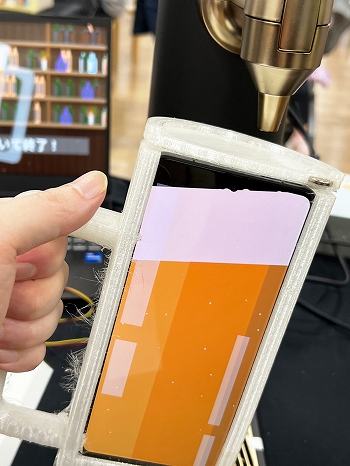 画像ギャラリー No.025のサムネイル画像 / 「TOKYO INDIE GAMES SUMMIT 2026」出展作品レポート(変わったコントローラ編)。ピザを焼き,ポップコーンを頂戴し,ビールで流し込んだ末,レジェンドクリエイターと遊んだ