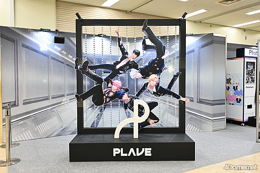 画像ギャラリー No.002のサムネイル画像 / PLAVEがAGF2025を彩る！　スケールアップしたブースと，ライブ会場のような熱気に包まれた噴水広場ステージをレポート