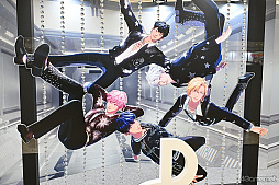 画像ギャラリー No.003のサムネイル画像 / PLAVEがAGF2025を彩る！　スケールアップしたブースと，ライブ会場のような熱気に包まれた噴水広場ステージをレポート