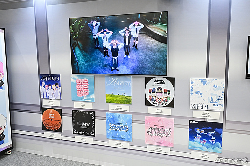 画像ギャラリー No.010のサムネイル画像 / PLAVEがAGF2025を彩る！　スケールアップしたブースと，ライブ会場のような熱気に包まれた噴水広場ステージをレポート