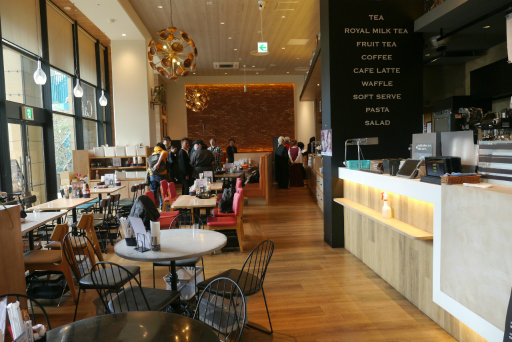 画像ギャラリー No.005のサムネイル画像 / モスプレミアムの店舗で謎解きゲームを楽しめる。イベント「モスプレミアムシアター　〜トラベリン家の言い伝え〜」先行体験レポート