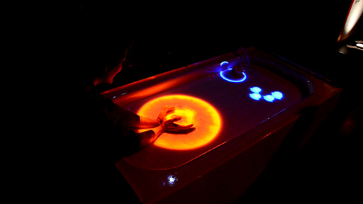 塼ƥ󥰥ΡAquaTop Displayץǥ