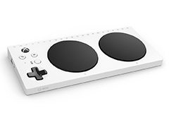 Microsoft,障害者のゲームプレイをサポートする新型ゲームコントローラ「Xbox Adaptive Controller」発表