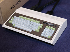 「PC-8001」を再現した超小型PC「PasocomMini PC-8001」が正式発表。500台限定の40周年記念ノートPCに同梱