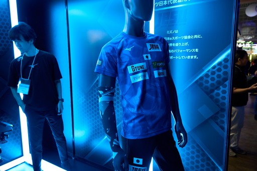 画像ギャラリー No.002のサムネイル画像 / ミズノがeスポーツギアに本格参戦。まずはレバーレスやゲーミングチェアなどを参考出展，SF6とのコラボも発表［TGS2025］