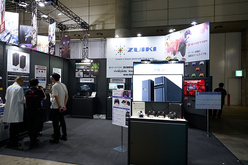 画像ギャラリー No.001のサムネイル画像 / EVOTOPの廉価版「EVOTOP Axis」レポート。こだわりすぎは廉価版でも健在。軽量化や背面ボタン周りの調整で操作性がアップ［TGS2025］