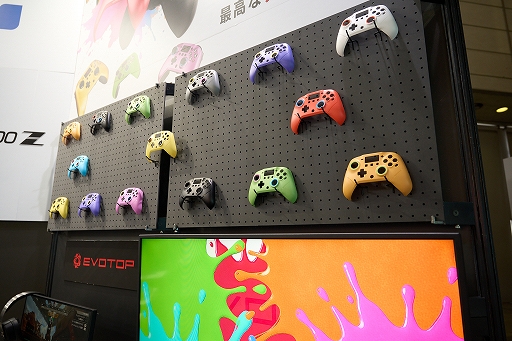 画像ギャラリー No.010のサムネイル画像 / EVOTOPの廉価版「EVOTOP Axis」レポート。こだわりすぎは廉価版でも健在。軽量化や背面ボタン周りの調整で操作性がアップ［TGS2025］