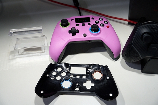 画像ギャラリー No.012のサムネイル画像 / EVOTOPの廉価版「EVOTOP Axis」レポート。こだわりすぎは廉価版でも健在。軽量化や背面ボタン周りの調整で操作性がアップ［TGS2025］