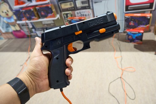 画像ギャラリー No.009のサムネイル画像 / ガンコンやミニ筐体などを体験可能。尖った参考出展でおなじみの達成電器と，そのノリに染まりつつあるパイオニアの共同ブース［TGS2025］