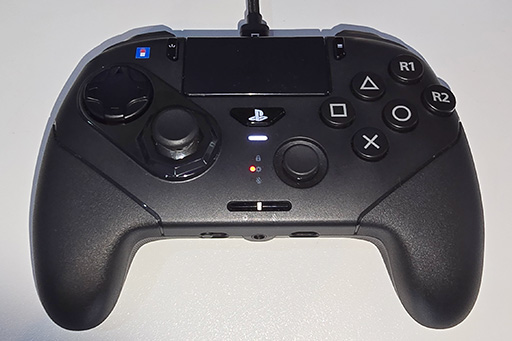 画像ギャラリー No.006のサムネイル画像 / 求む！ゲーマーの声。ホリのブースで開発中のレバーレスアケコンや格ゲー用ゲームパッドへの意見を募集中［TGS2025］