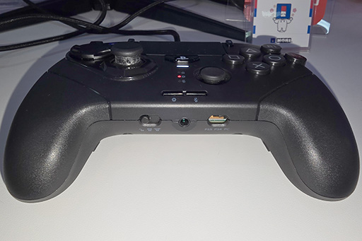 画像ギャラリー No.007のサムネイル画像 / 求む！ゲーマーの声。ホリのブースで開発中のレバーレスアケコンや格ゲー用ゲームパッドへの意見を募集中［TGS2025］