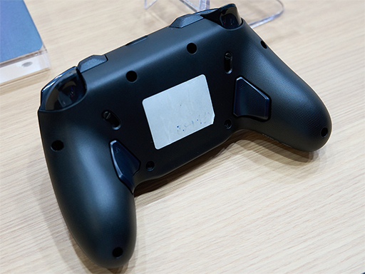 ꡼ No.003Υͥ / ˭٤ʳĥܥPCѥåɡGENESISפAndGAMER֡ŸȯͽͭELǥץ쥤TGS2025