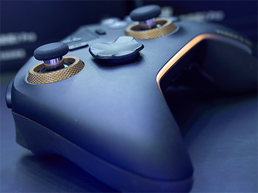 画像ギャラリー No.006のサムネイル画像 / 注目の新製品「VADER 5 PRO」やエヴァコラボのゲームパッドをFlydigiブースでチェックした［TGS2025］