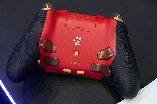 画像ギャラリー No.014のサムネイル画像 / 注目の新製品「VADER 5 PRO」やエヴァコラボのゲームパッドをFlydigiブースでチェックした［TGS2025］