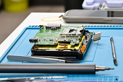 画像ギャラリー No.028のサムネイル画像 / 壊れたゲーム機器を,ご近所で直す選択肢――今まであんまり目に入ってなかった「ゲームホスピタル」で修理してもらった