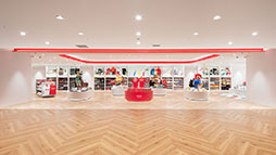 ���������꡼ No.001�Υ���ͥ������ / ����4Ź���ܤȤʤ�ľ�ĥ��ե�����륹�ȥ���Nintendo FUKUOKA�ס����ߥ�ץ饶��¿�˥����ץ�ƱŹ����Υ����ƥ��ޤ࿷���ʾ���������