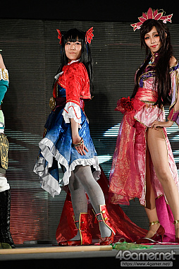  No.126Υͥ / TGS 2018ϡCosplay Collection NightץեȥݡȡफȴФƤΤ褦ʥץ쥤䡼αѤå