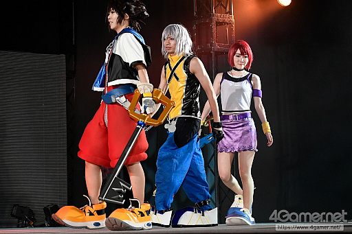  No.141Υͥ / TGS 2018ϡCosplay Collection NightץեȥݡȡफȴФƤΤ褦ʥץ쥤䡼αѤå