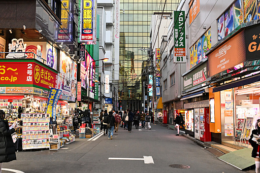 画像ギャラリー No.049のサムネイル画像 / スーパーポテト10時間「秋葉原　都会に眠る思い出に」by 4Gamer