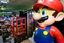 画像ギャラリー No.064のサムネイル画像 / スーパーポテト10時間「秋葉原　都会に眠る思い出に」by 4Gamer